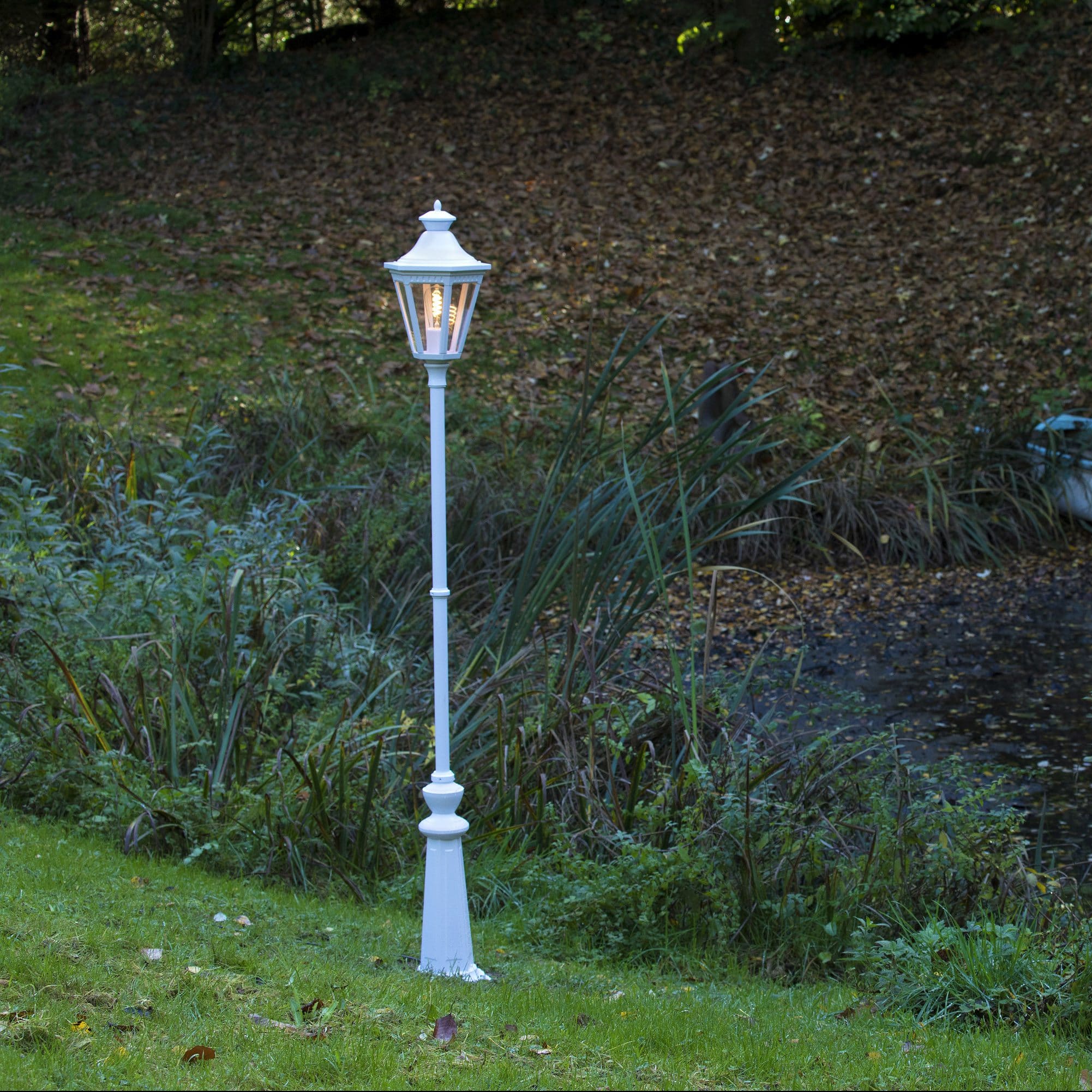 Victoria 12: Roger Pradier buitenlamp online bij TuinExtra