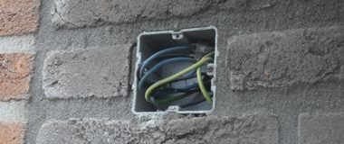 Draad muur inbraak vakantie buitenlamp montage buitenverlichting