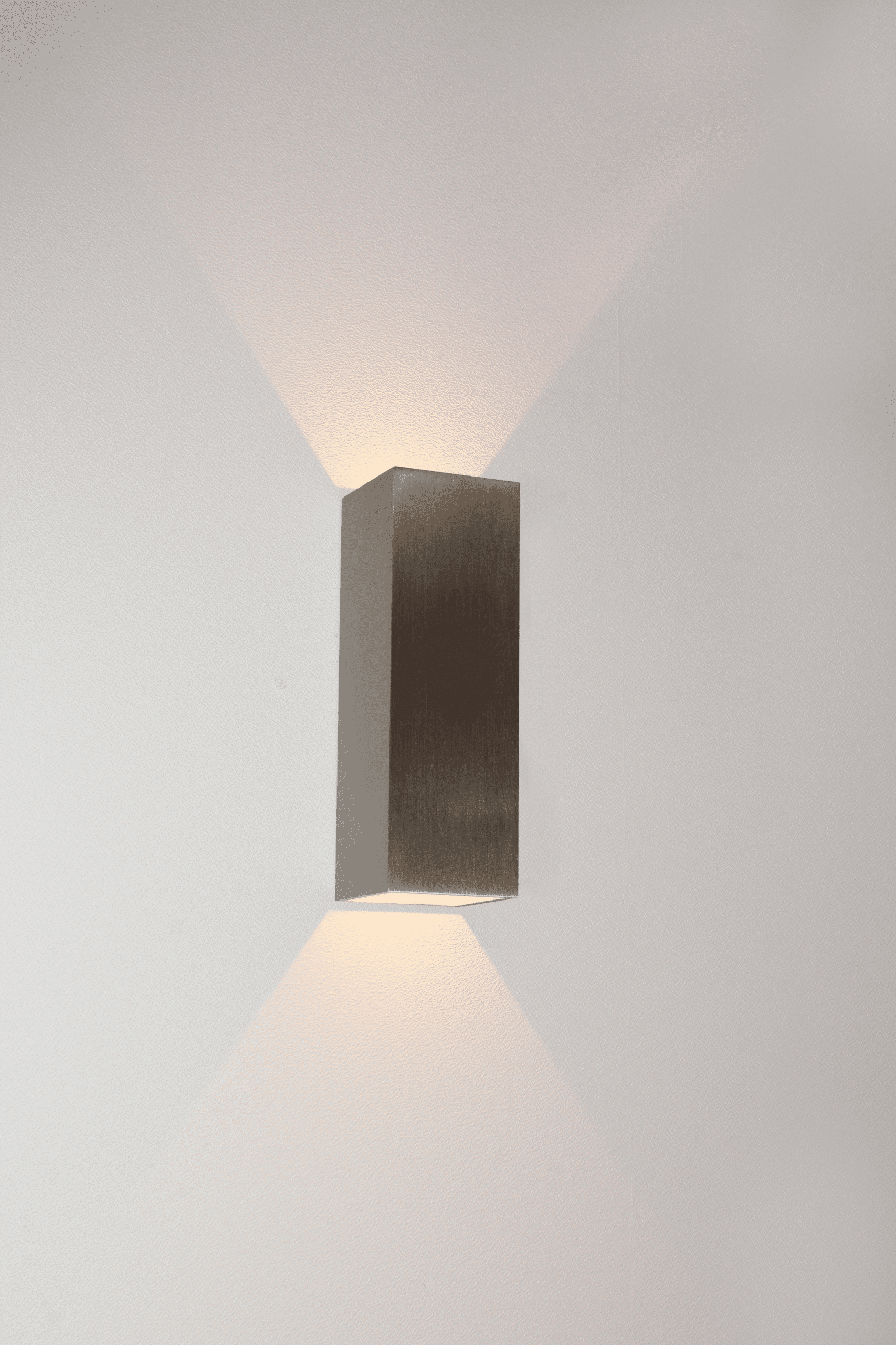 Buitenlamp Vegas klein 150 aluminium wandlamp up-down artdelight tuinextra
