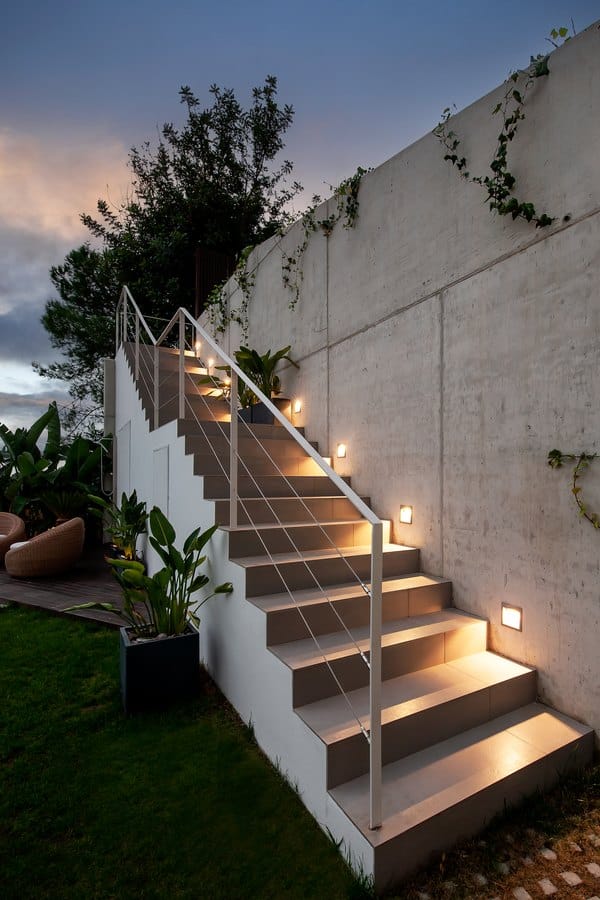 Wever & Ducré ORIS 0.8 inbouw wandlamp buiten in gebruik - sfeerfoto Tuinextra buitenverlichting