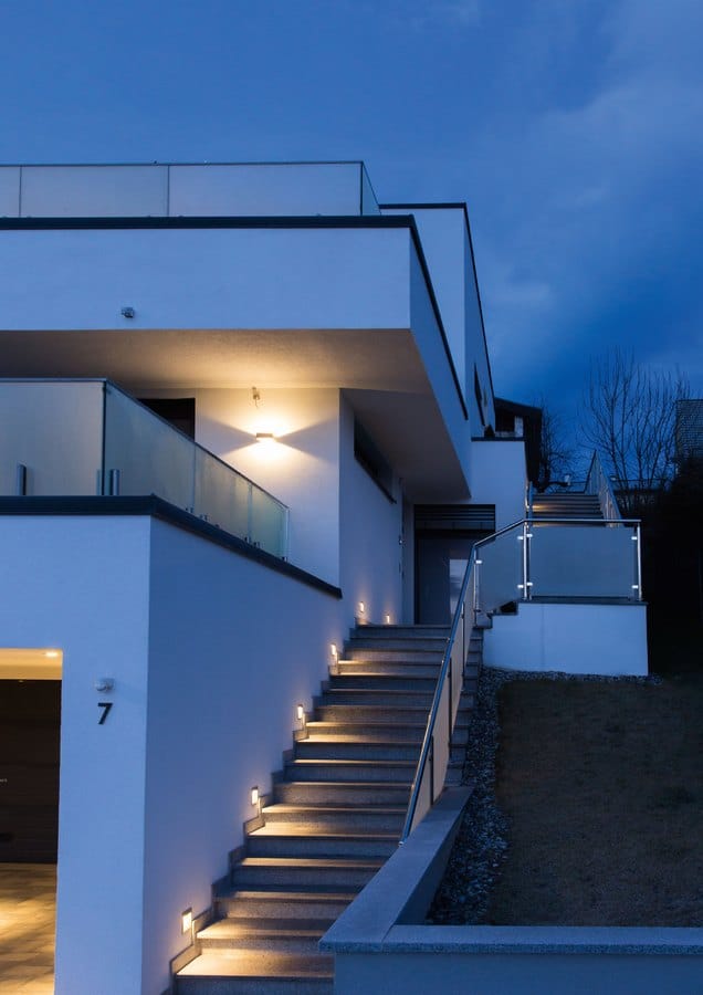 Wever & Ducré ORIS 2.0 inbouw wandlamp buiten in gebruik - sfeerfoto Tuinextra buitenverlichting