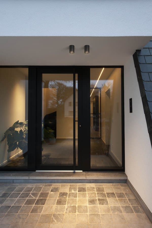 Wever & Ducré TAIO 1.0 plafondlamp buiten in gebruik - sfeerfoto Tuinextra buitenverlichting