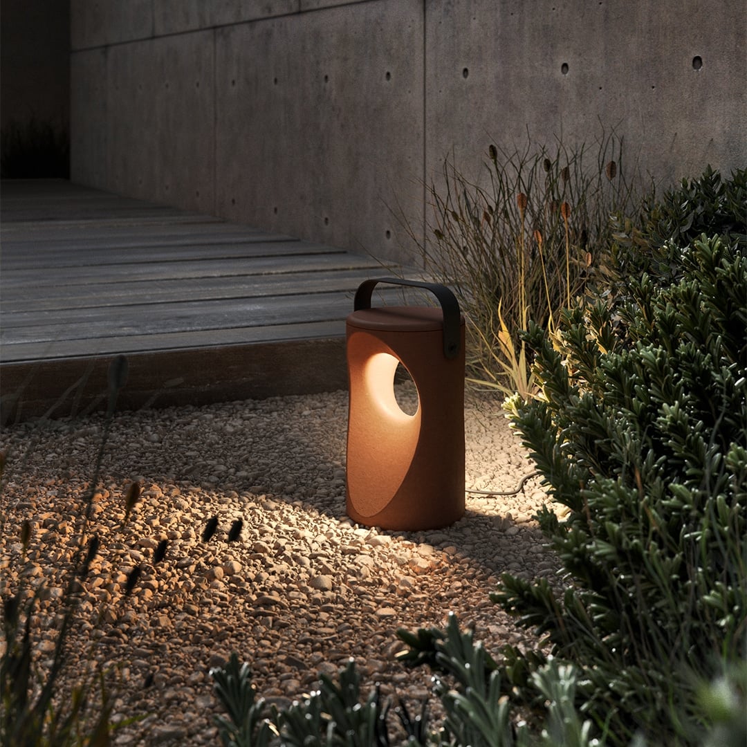 Vima 9010 staande lamp 1117 – sfeerfoto buitenlamp | Tuinextra